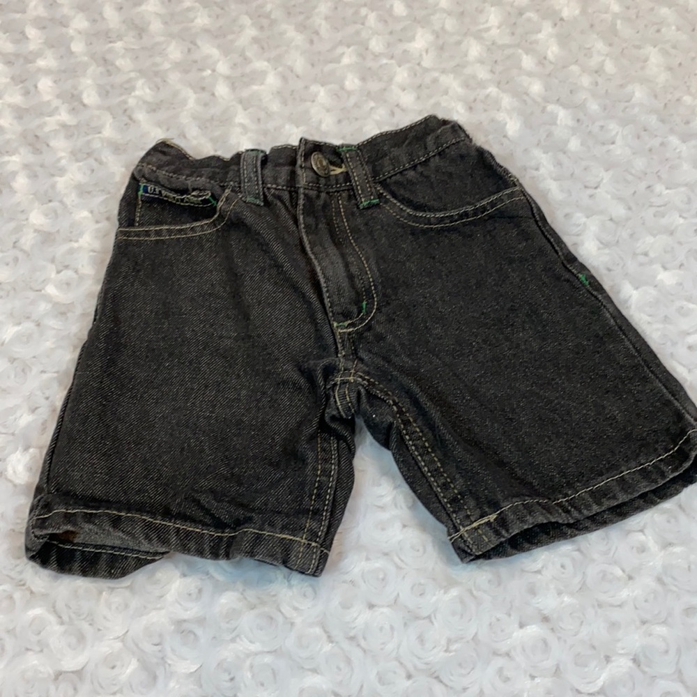 Black denim shorts size 2T